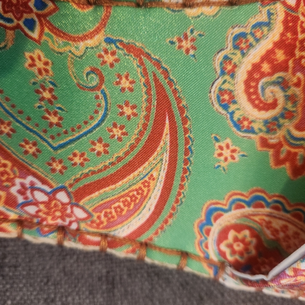 Green, blue, and red paisley flat slides. - Picture 3 of 5